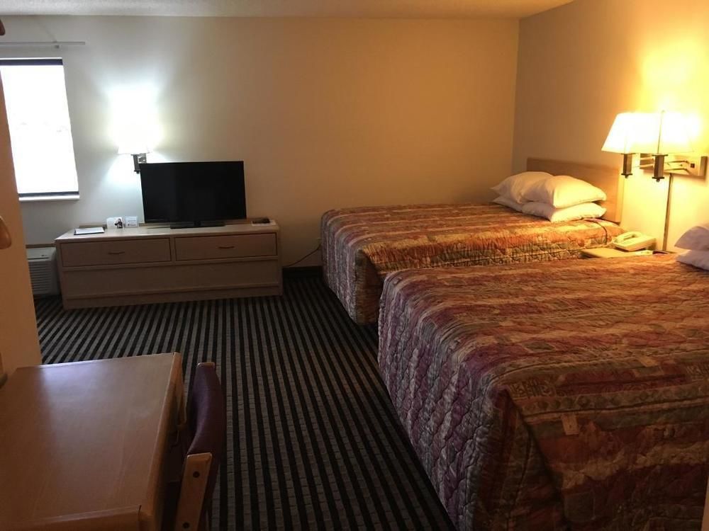 Super 8 By Wyndham Humboldt Hotel Exterior photo